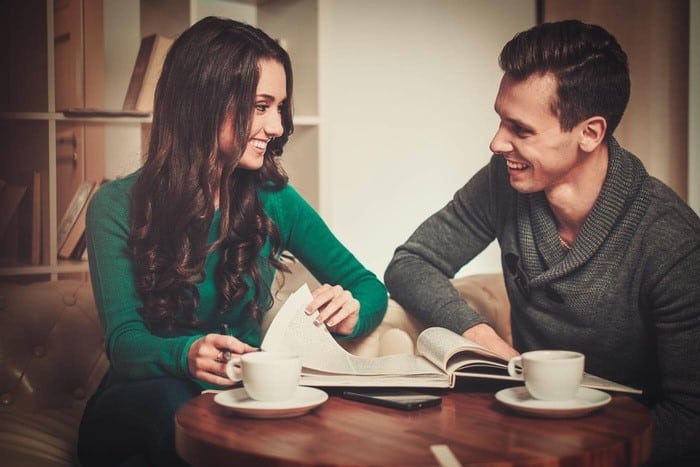 Como conversar com mulheres, mantendo-as interessadas!